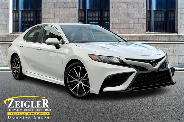 Used 2023 Toyota Camry SE