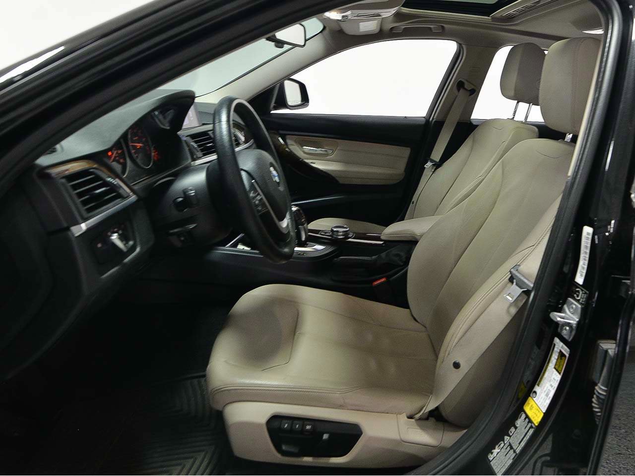 Used 2015 BMW 328i xDrive Sedan image 9