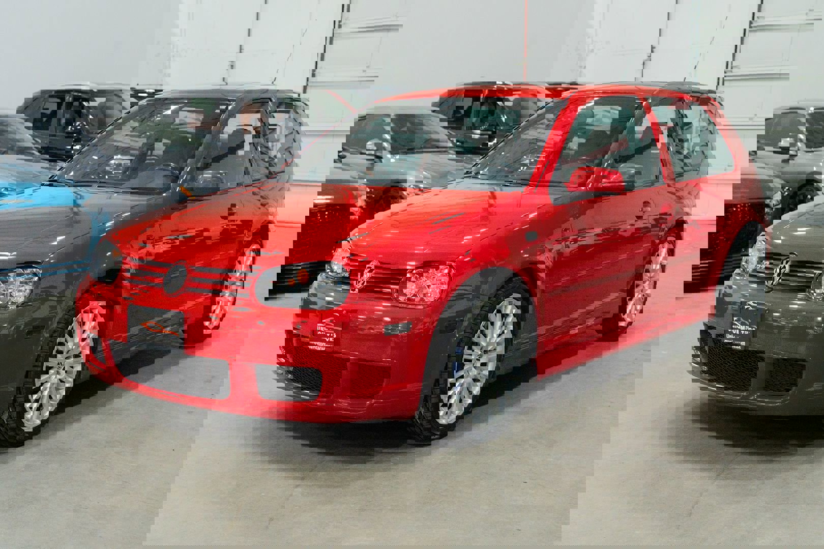 Used 2004 Volkswagen R32 image 3