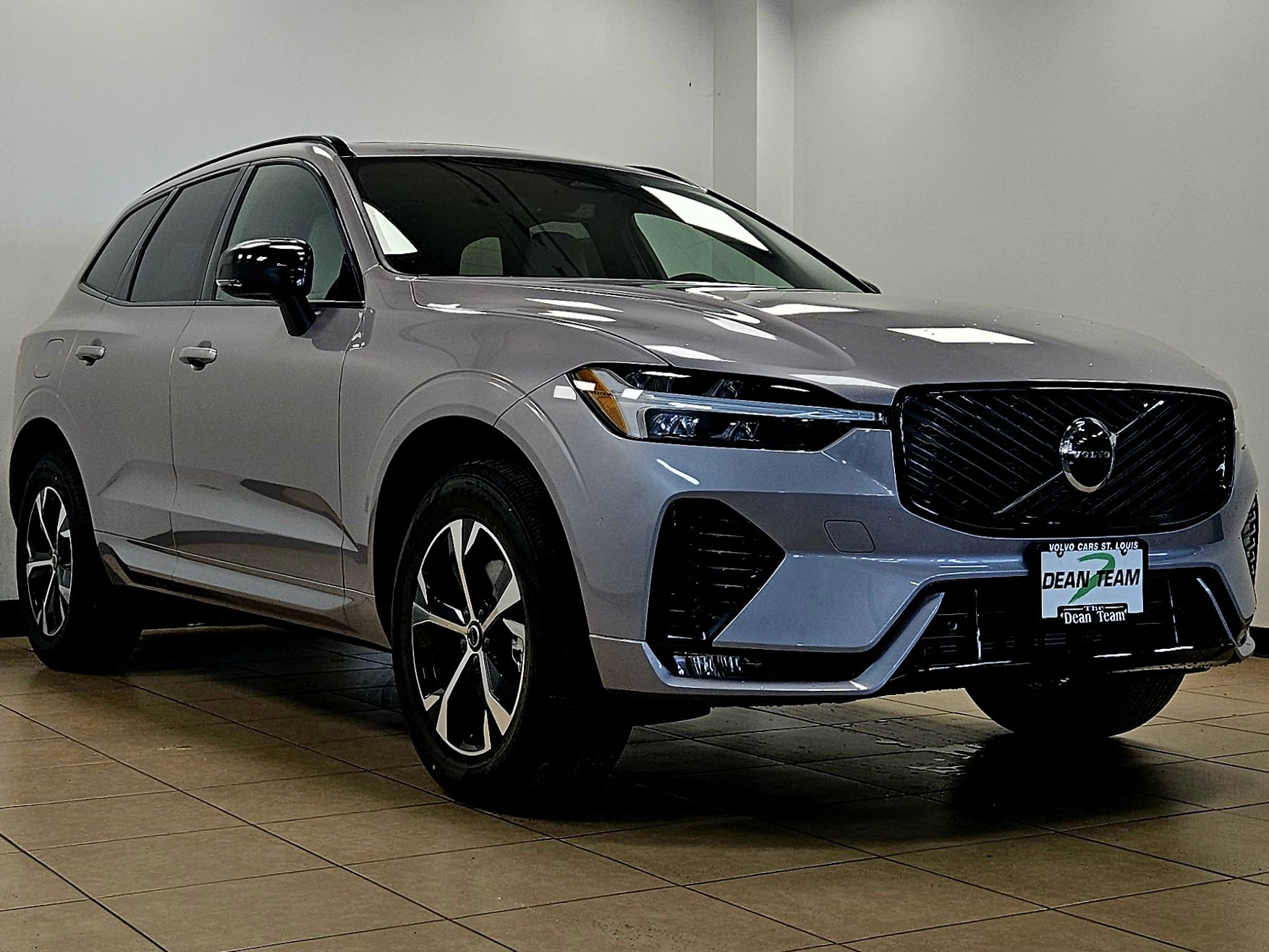 New 2026 Volvo XC60 B5 Core image 3