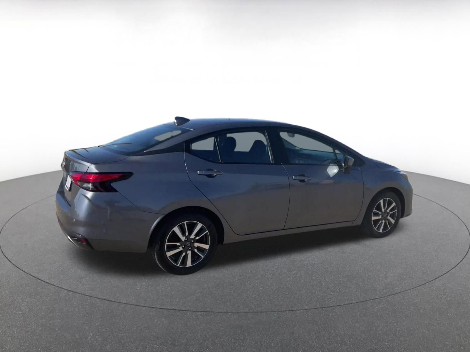 Used 2025 Nissan Versa SV image 15