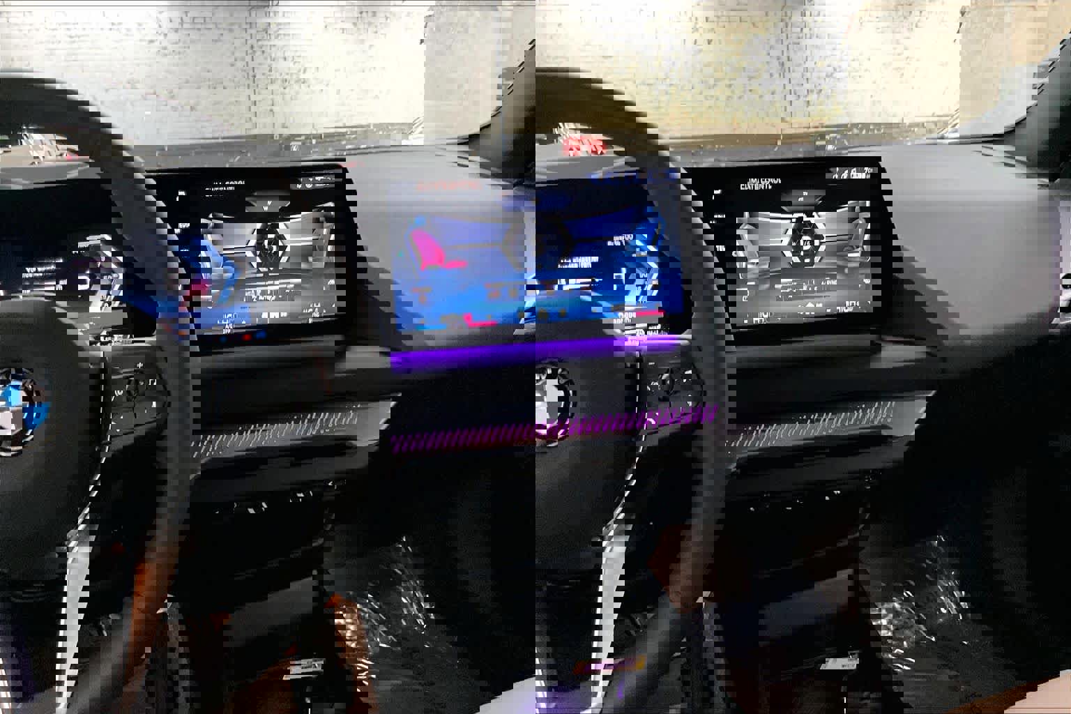 Used 2025 BMW 228i xDrive w/ Technology Package image 9