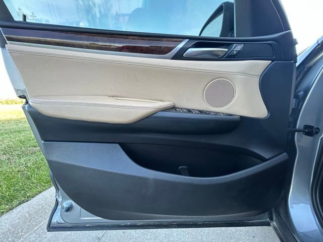 Used 2017 BMW X3 xDrive28i image 14