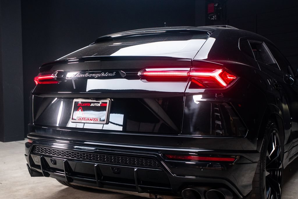 Used 2022 Lamborghini Urus AWD/4WD image 19