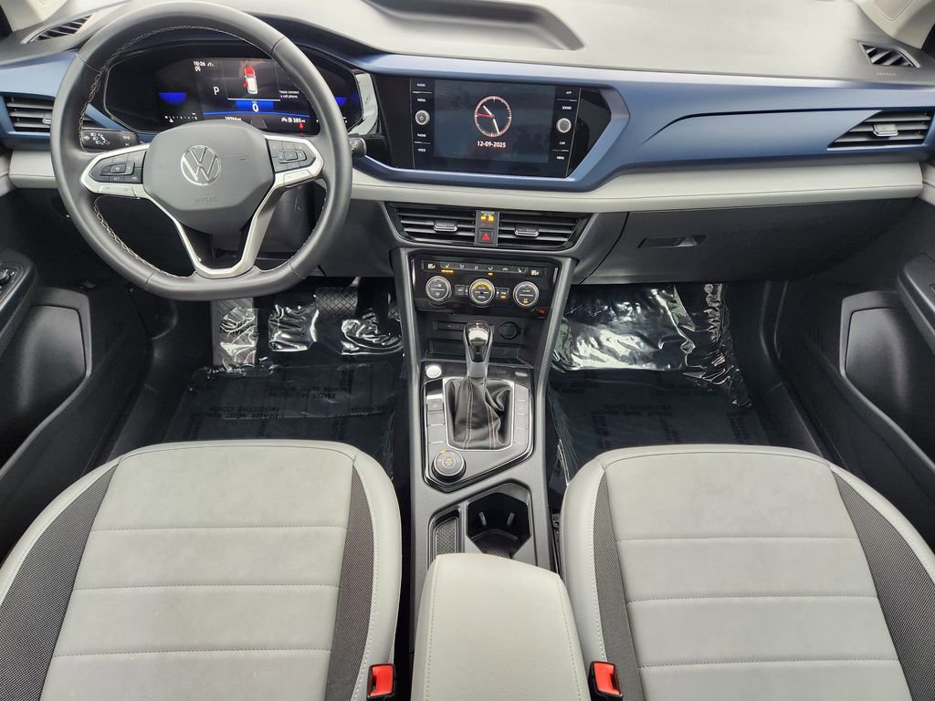 Certified 2024 Volkswagen Taos SE image 11