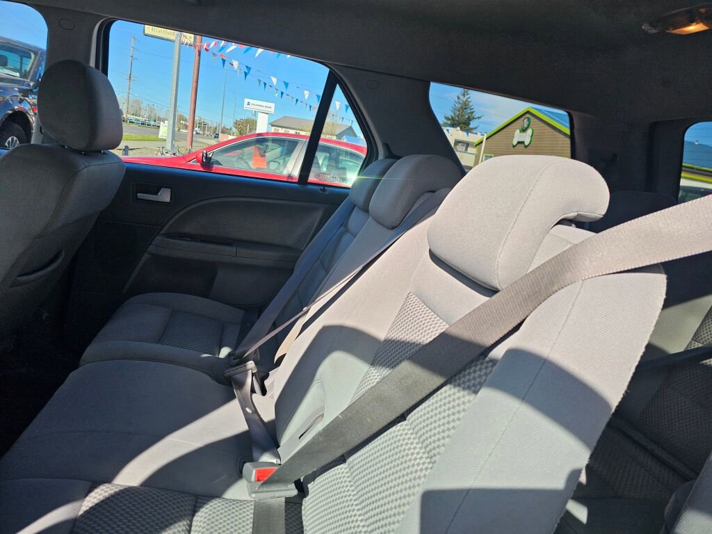 Used 2005 Ford Freestyle SE image 22