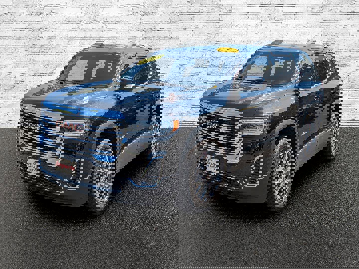 Used 2023 GMC Acadia SLT w/ Technology Package image 2