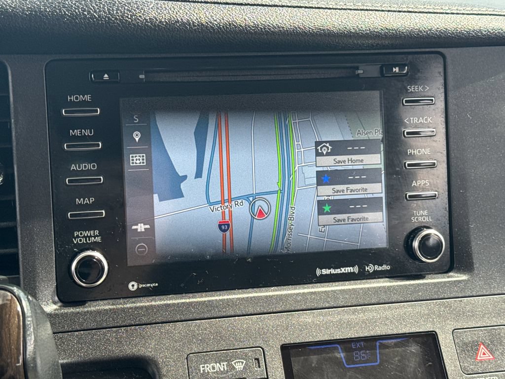 Used 2018 Toyota Sienna XLE Premium AWD/4WD image 22