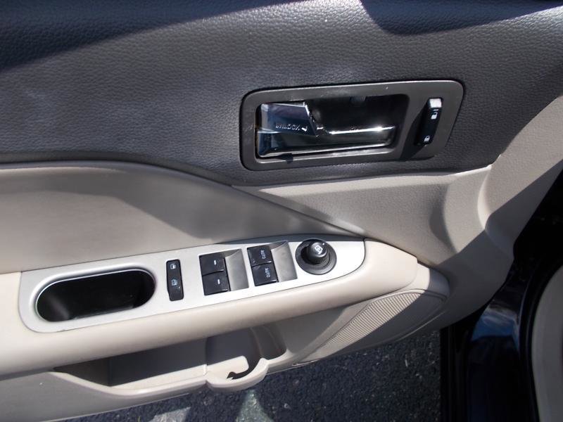 Used 2012 Ford Fusion SEL FWD image 27
