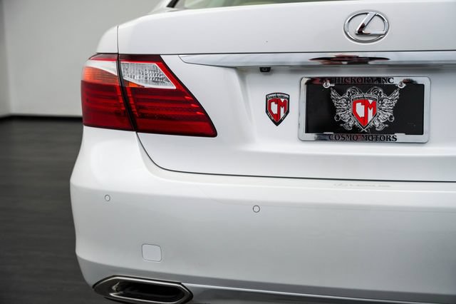 Used 2011 Lexus LS 460 AWD w/ Comfort Pkg image 38