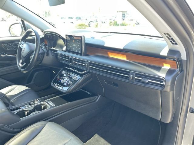 Used 2022 Lincoln Corsair Reserve w/ Luxury Package FWD image 30
