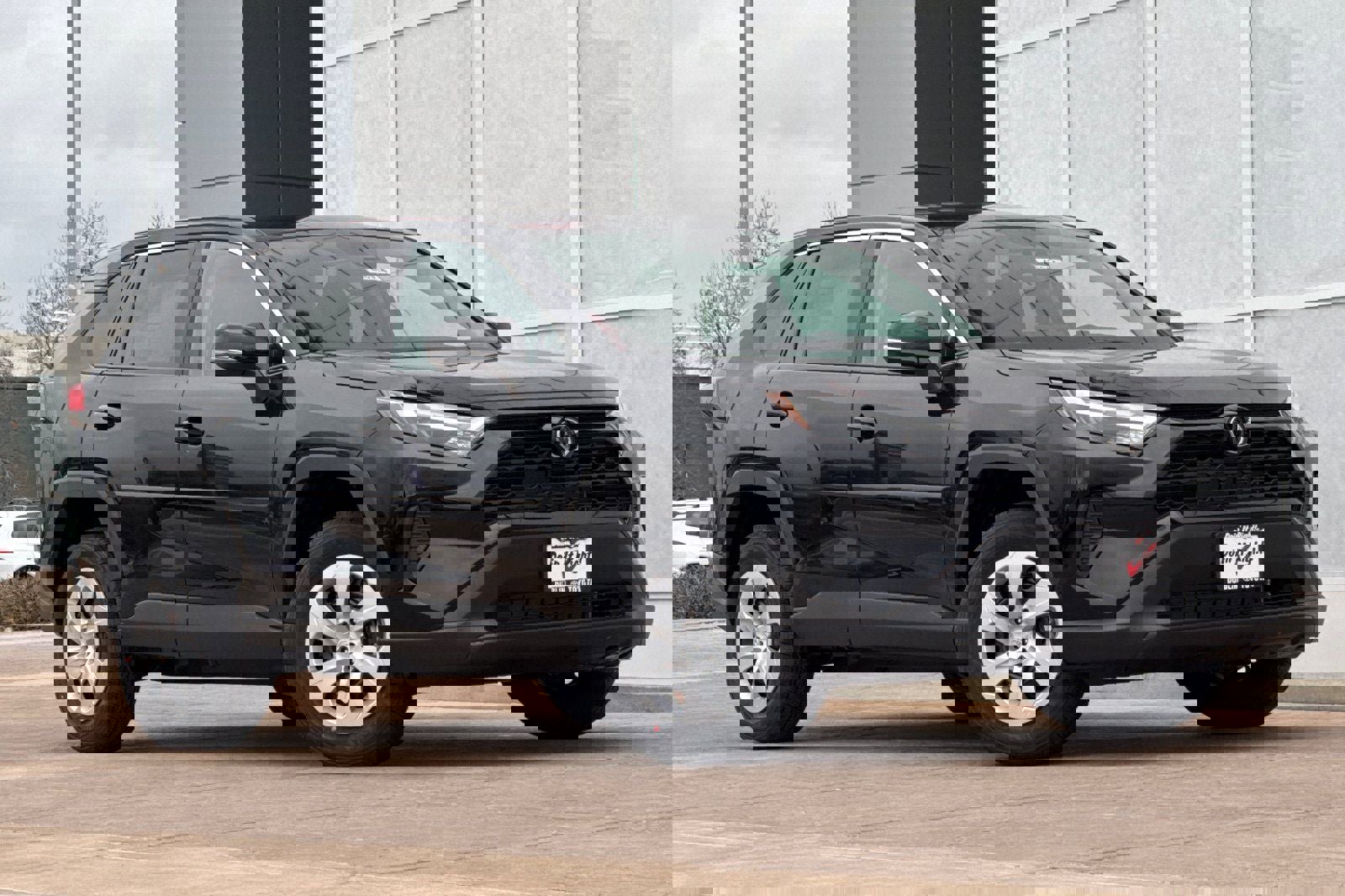 New 2025 Toyota RAV4 LE image 2