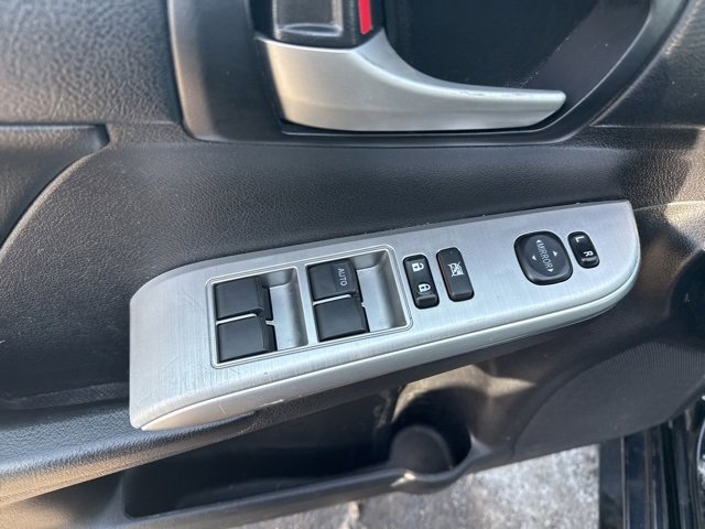 Used 2014 Toyota Camry SE image 16