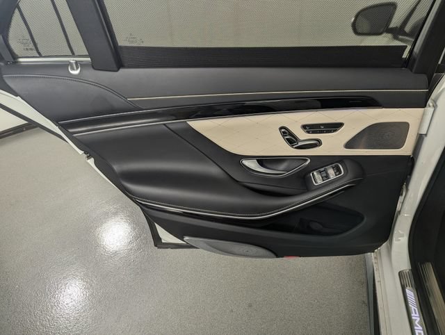 Used 2015 Mercedes-Benz S 65 AMG Sedan image 15