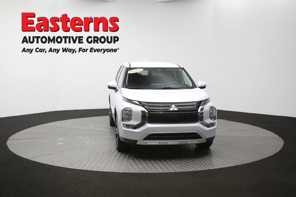 Used 2024 Mitsubishi Outlander SE FWD image 54
