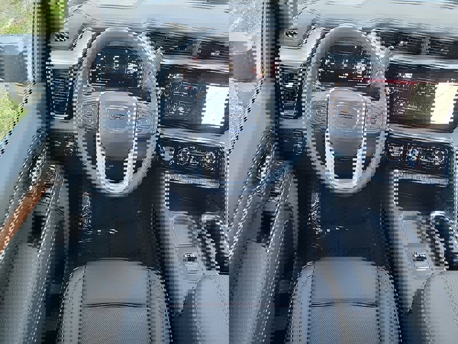 New 2026 GMC Sierra 2500 Denali w/ Denali Reserve Package image 13