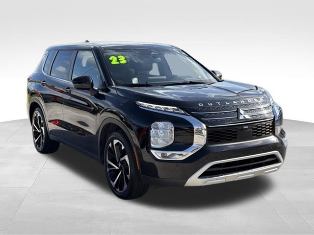 Used 2023 Mitsubishi Outlander SE FWD image 6