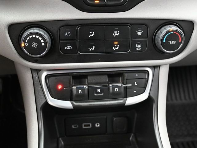 Used 2022 GMC Terrain SLE image 20