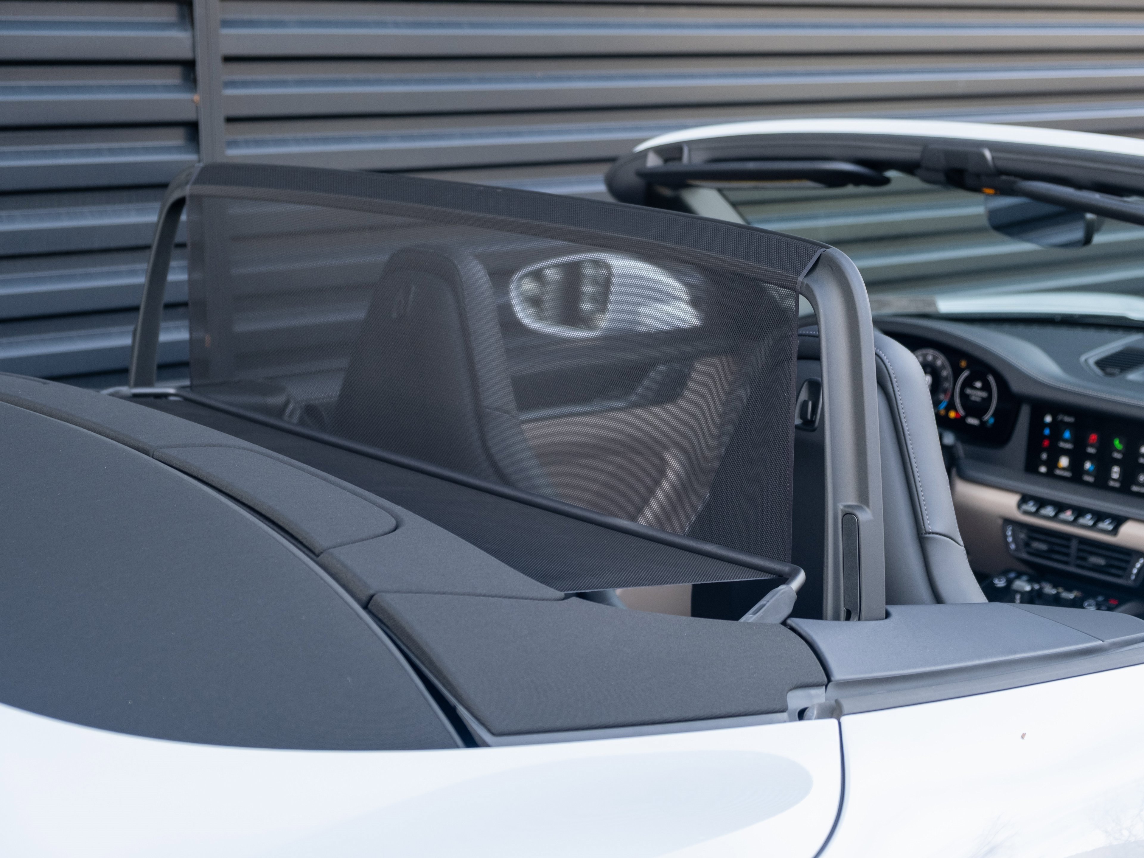 Certified 2025 Porsche 911 Carrera image 40