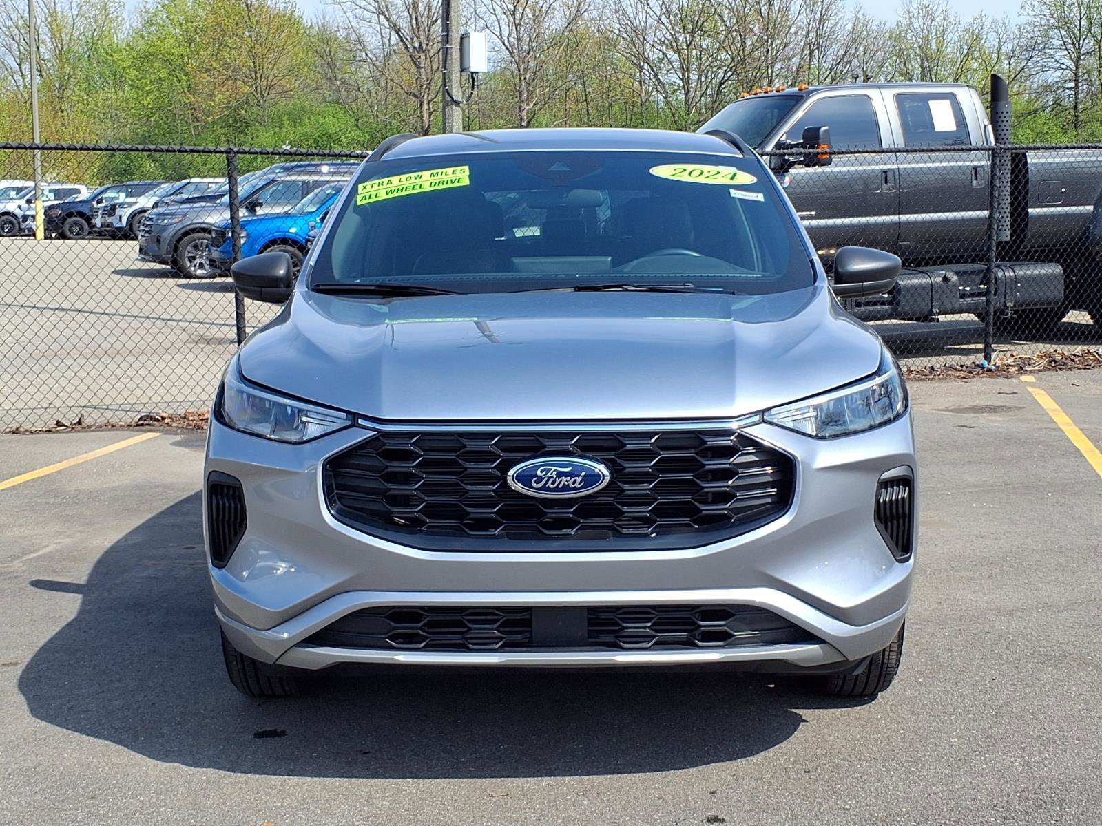 Used 2024 Ford Escape ST-Line w/ Tech Pack #1 AWD/4WD image 24