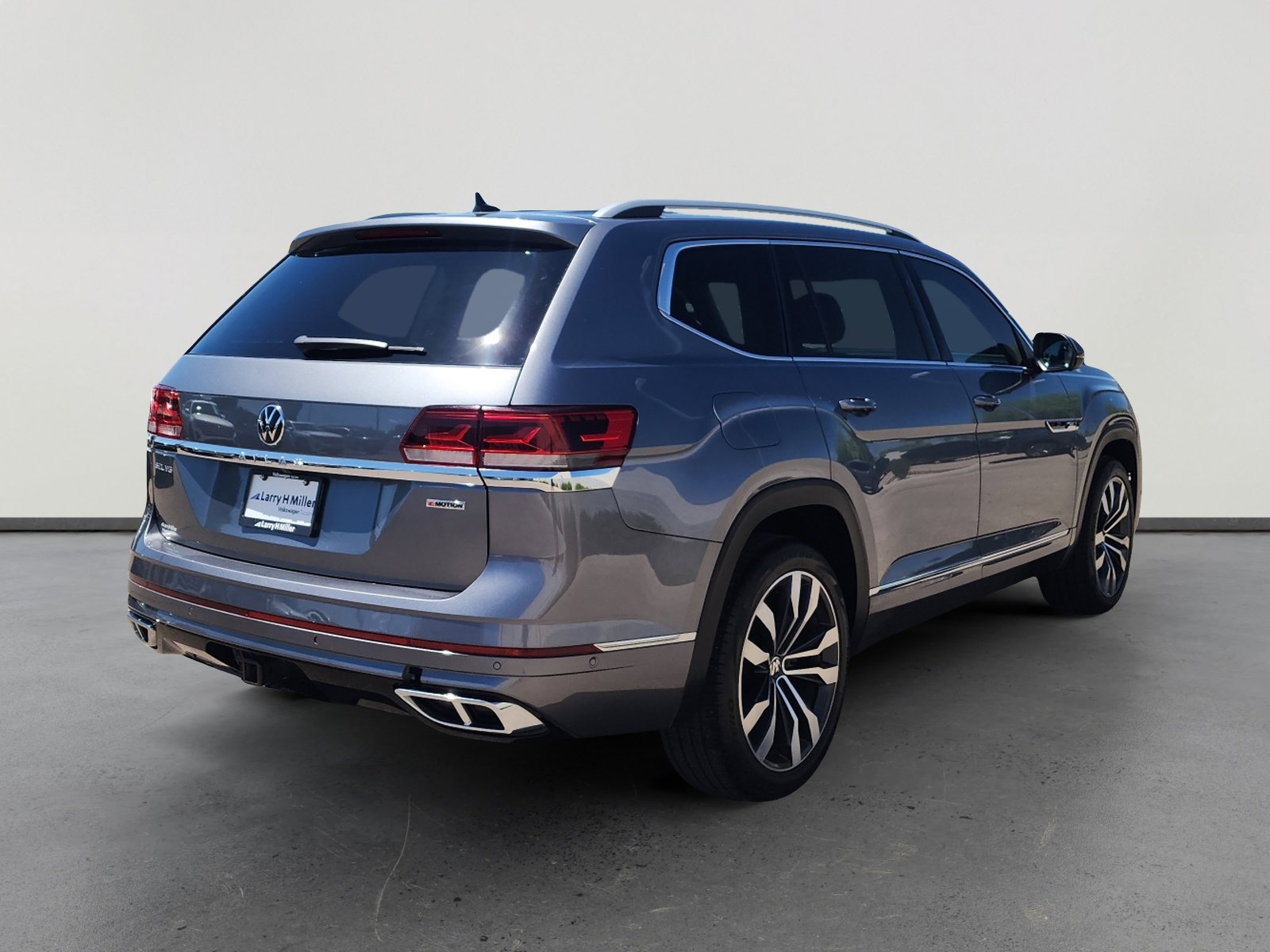Used 2022 Volkswagen Atlas SEL Premium image 5
