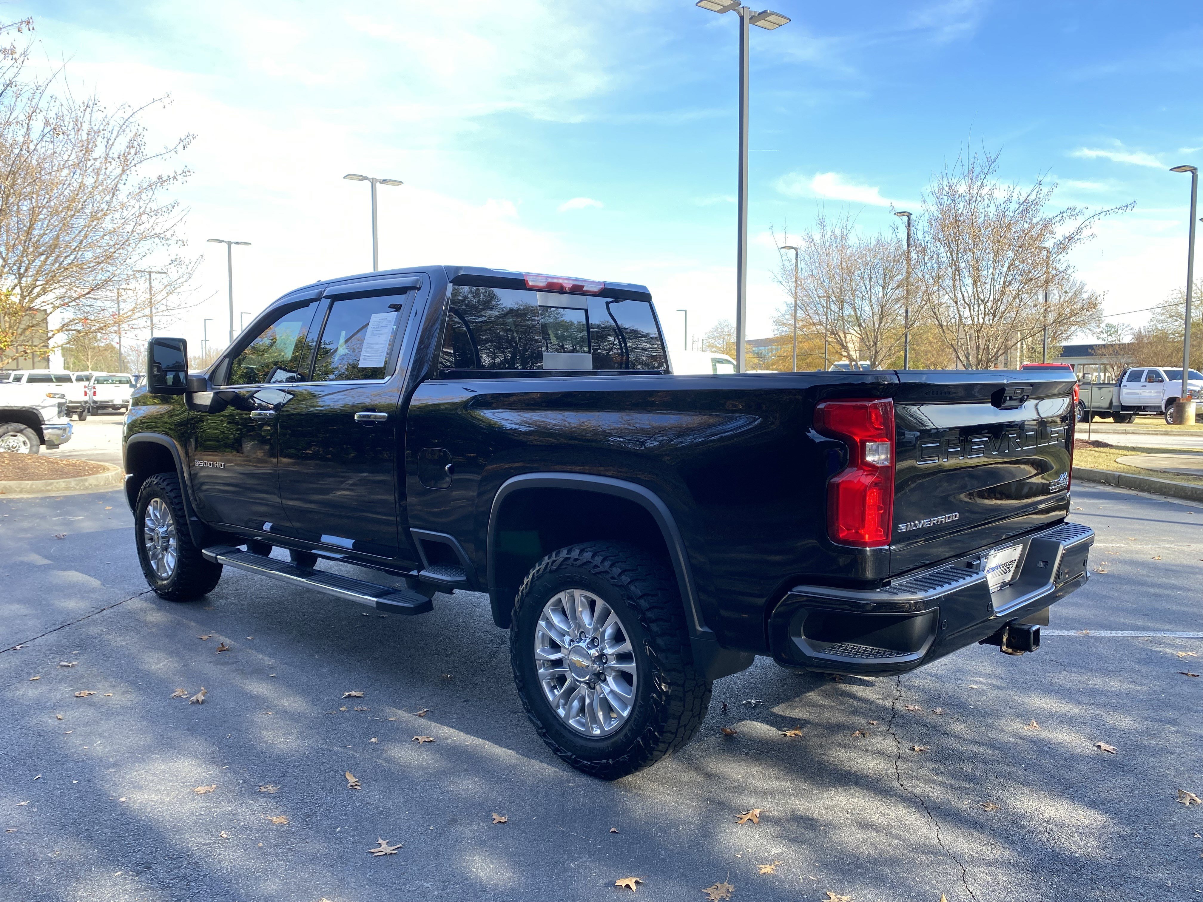 Used 2023 Chevrolet Silverado 3500 High Country image 7