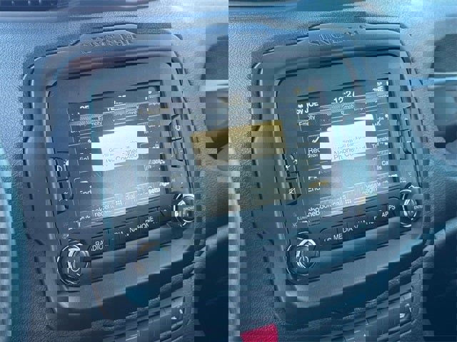 Used 2016 Jeep Renegade Trailhawk image 22