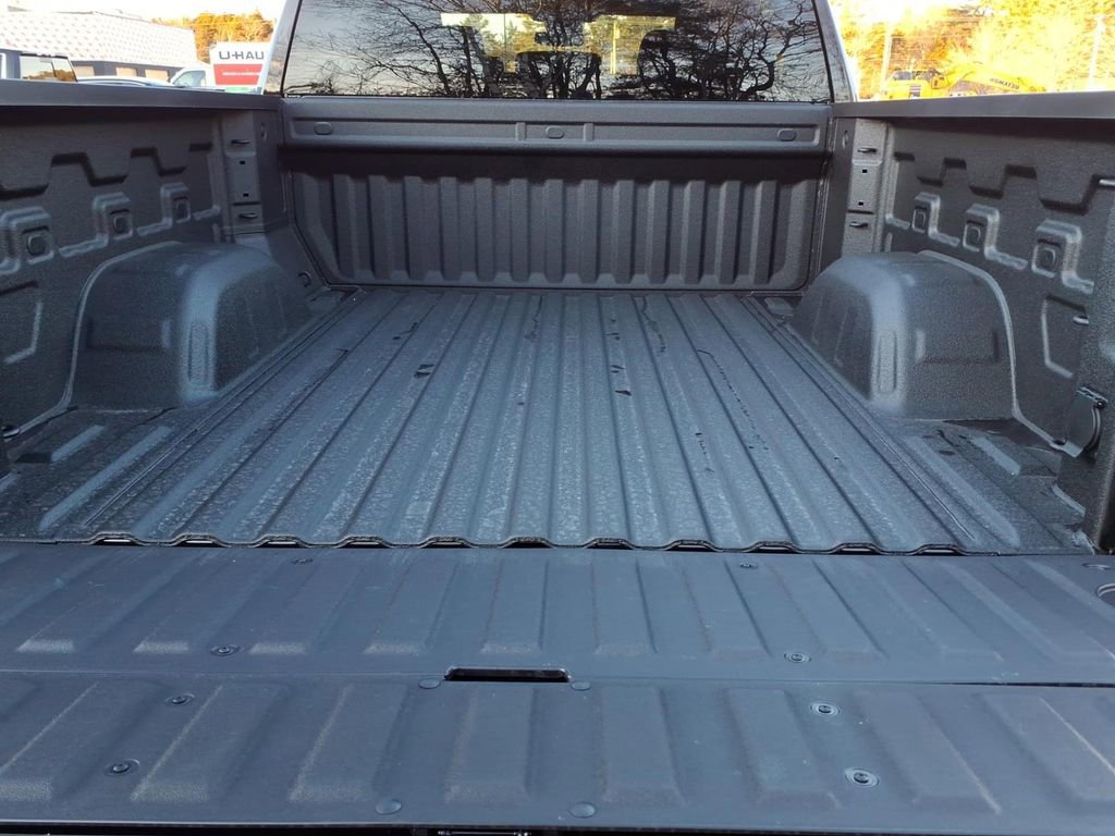 Certified 2026 Chevrolet Silverado 1500 Custom image 9