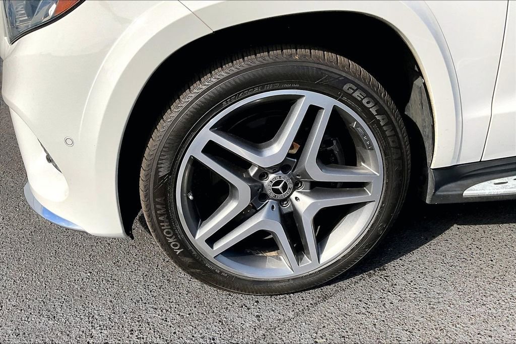 Used 2019 Mercedes-Benz GLS 550 4MATIC image 34