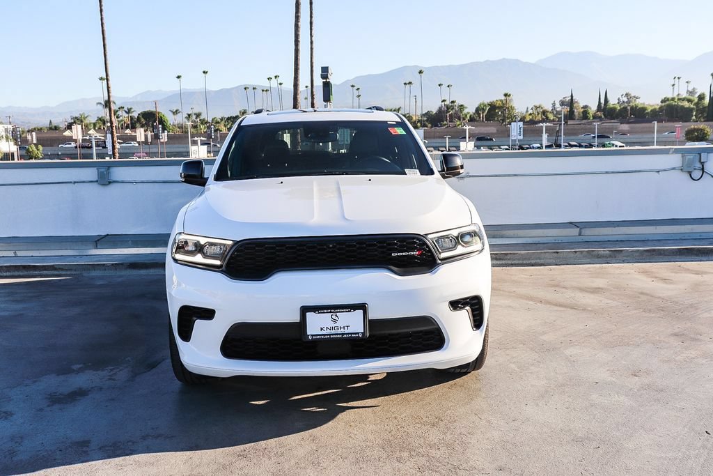 Used 2024 Dodge Durango GT AWD/4WD image 3