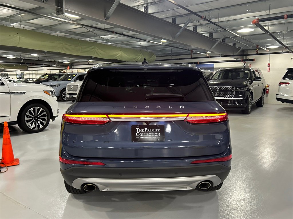 Certified 2022 Lincoln Corsair AWD w/ Premium Package image 3