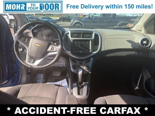 Used 2018 Chevrolet Sonic LT w/ Convenience Package image 32