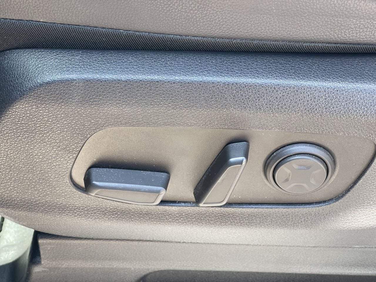 Used 2025 Kia Carnival SX Prestige FWD image 13