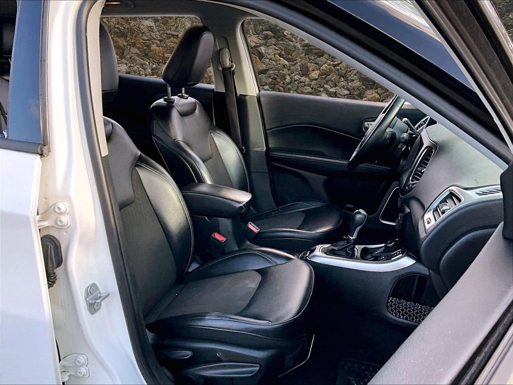 Used 2018 Jeep Compass Latitude w/ Popular Equipment Group image 7