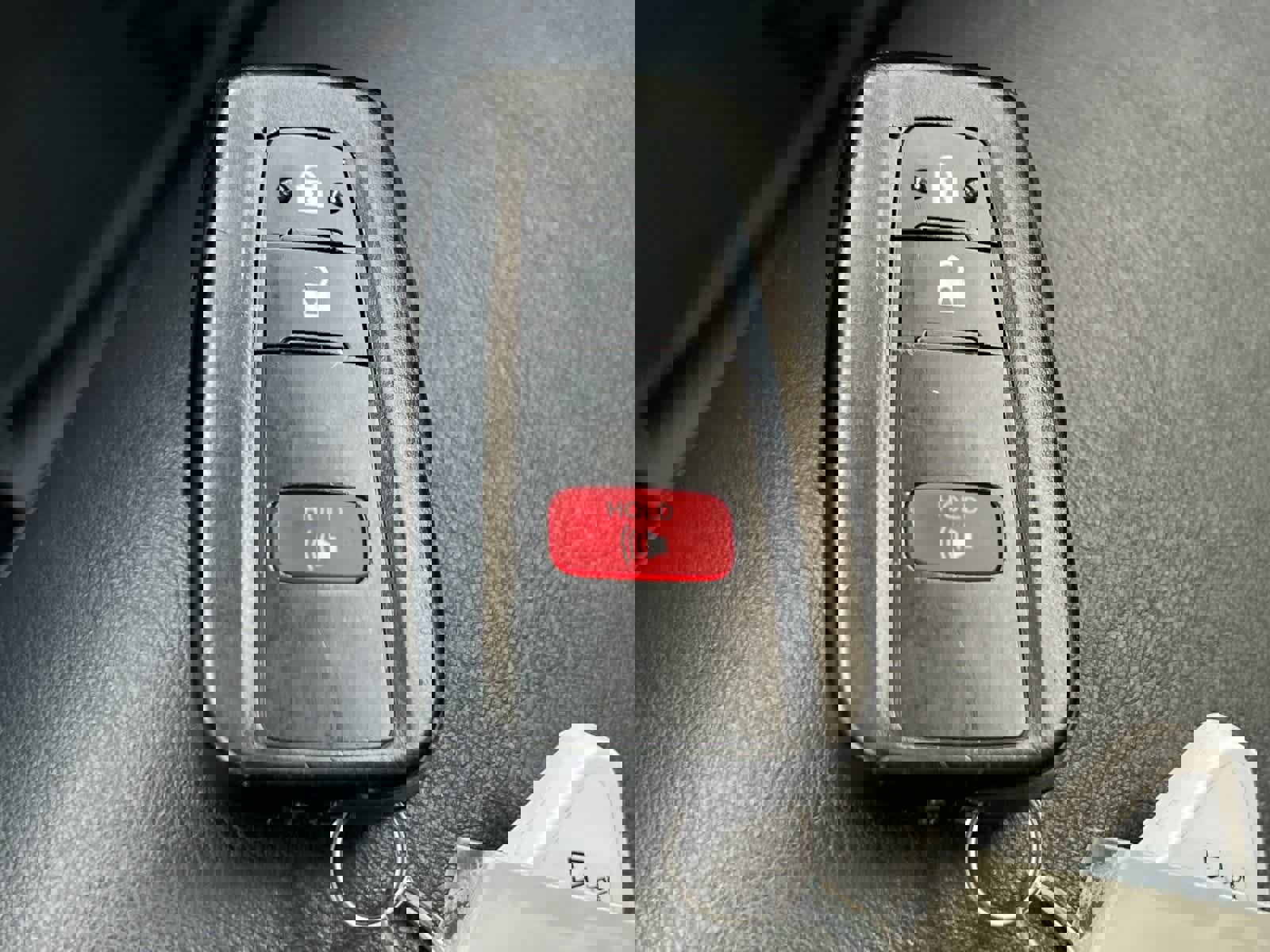 Used 2019 Toyota Prius XLE image 27