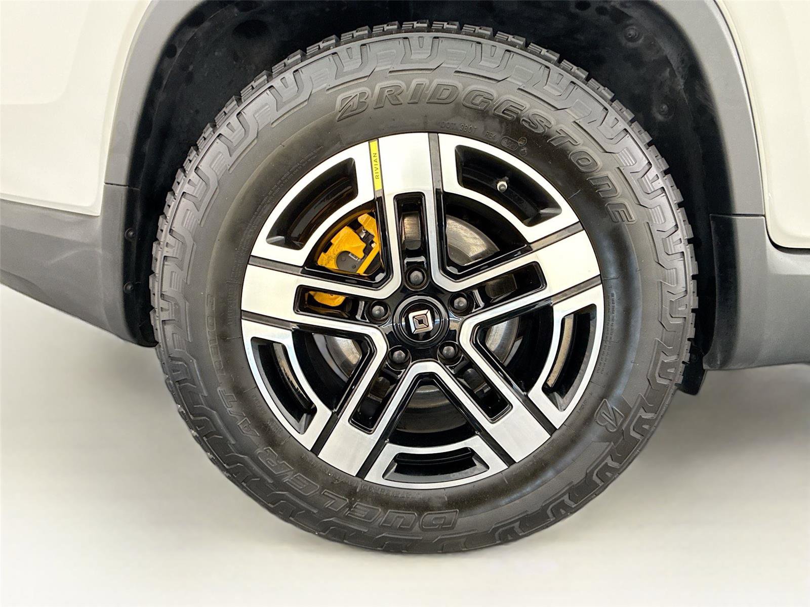 Used 2022 Rivian R1T Launch Edition image 34