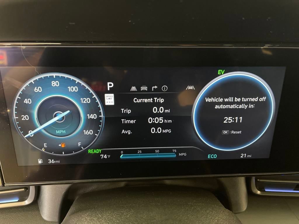 New 2025 Hyundai Elantra SEL image 20