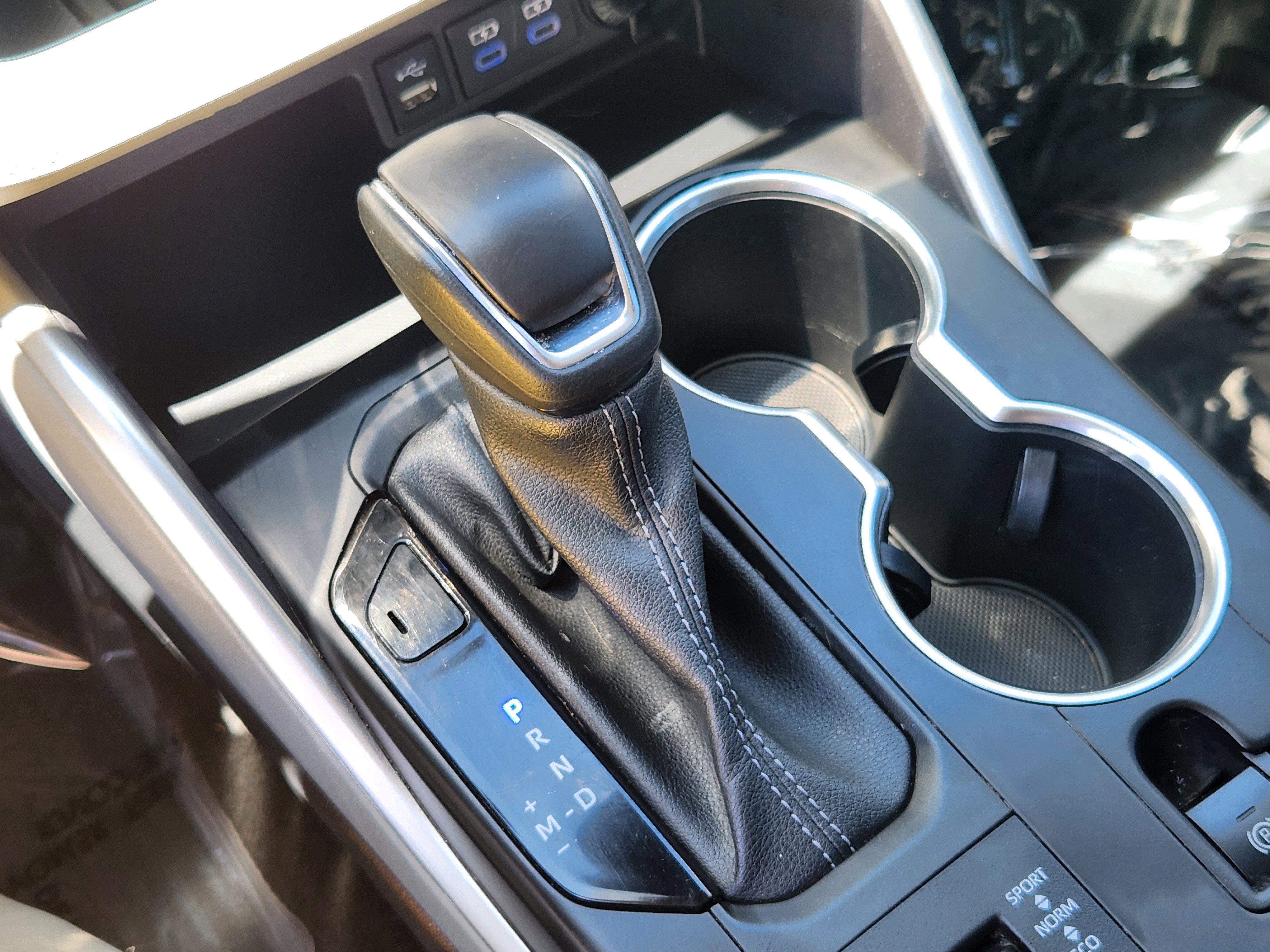 Used 2022 Toyota Highlander XLE image 24