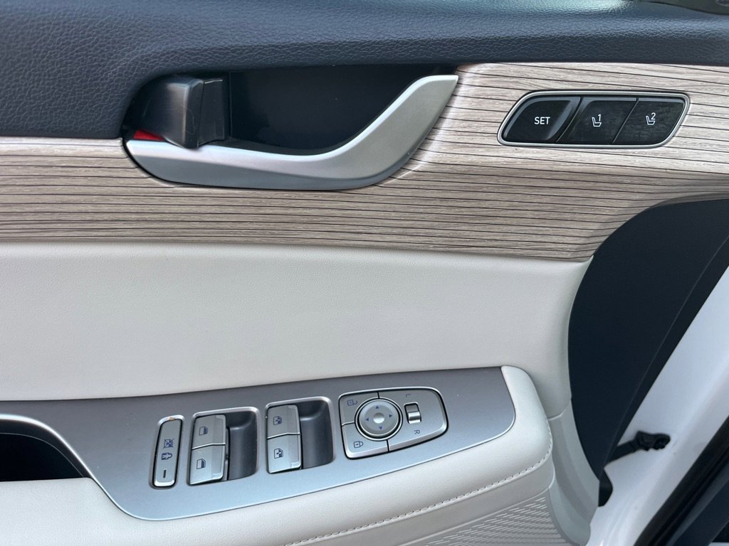 Used 2021 Hyundai Palisade SEL w/ Premium Package image 13