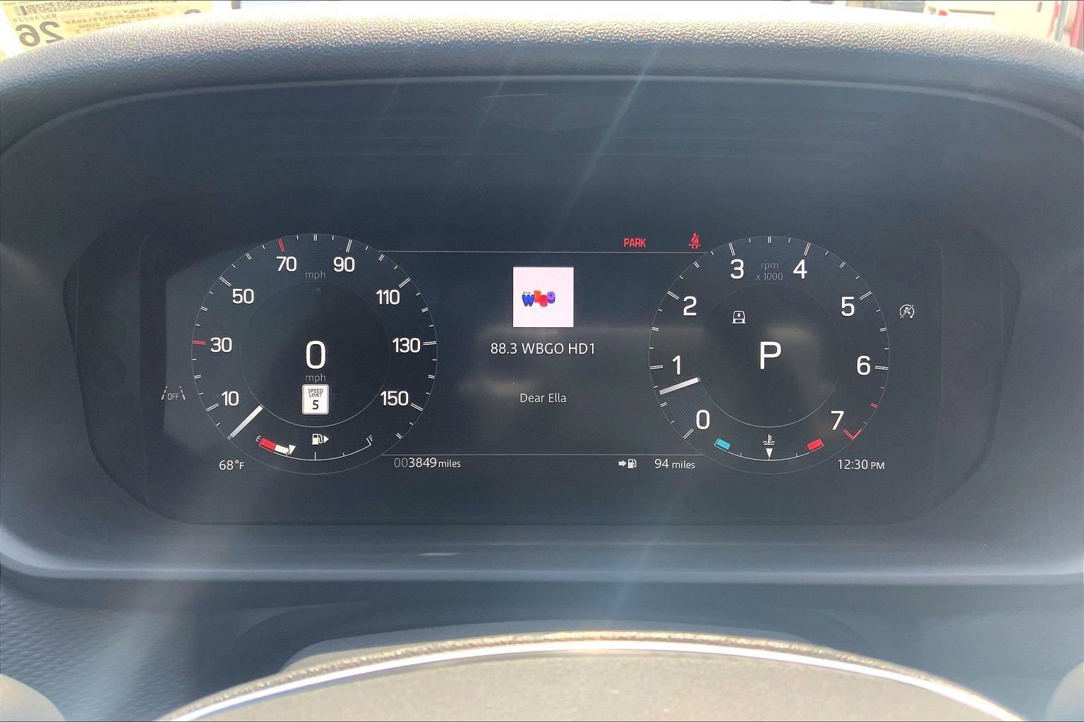 Used 2025 Land Rover Discovery Dynamic SE AWD/4WD image 25