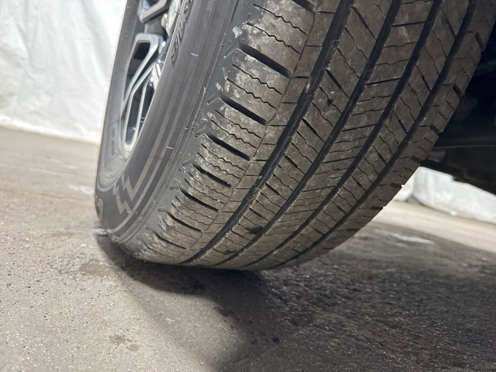 Used 2024 Ford Expedition XLT AWD/4WD image 41