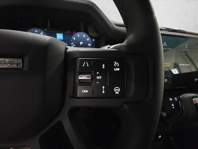 New 2026 Land Rover Defender 130 X-Dynamic SE AWD/4WD image 19