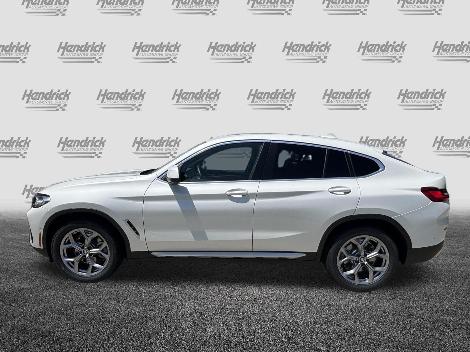 Used 2025 BMW X4 xDrive30i AWD/4WD image 7