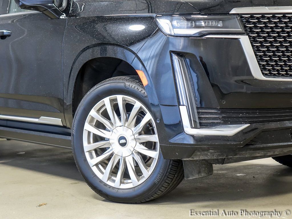 Used 2022 Cadillac Escalade Premium Luxury w/ Performance Package image 4