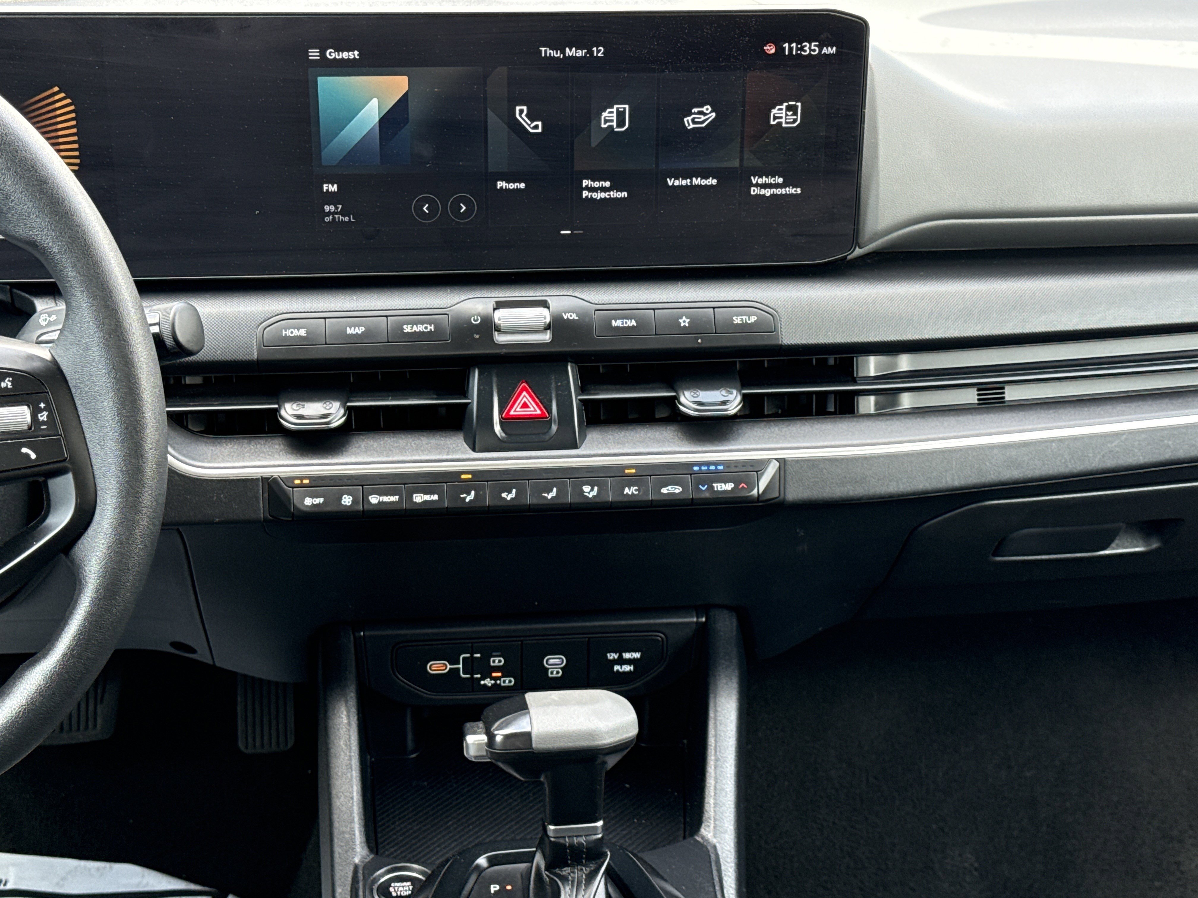 Used 2025 Kia K4 LXS image 38