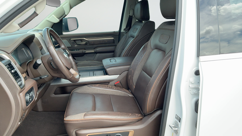 Used 2025 RAM 1500 Limited AWD/4WD image 17