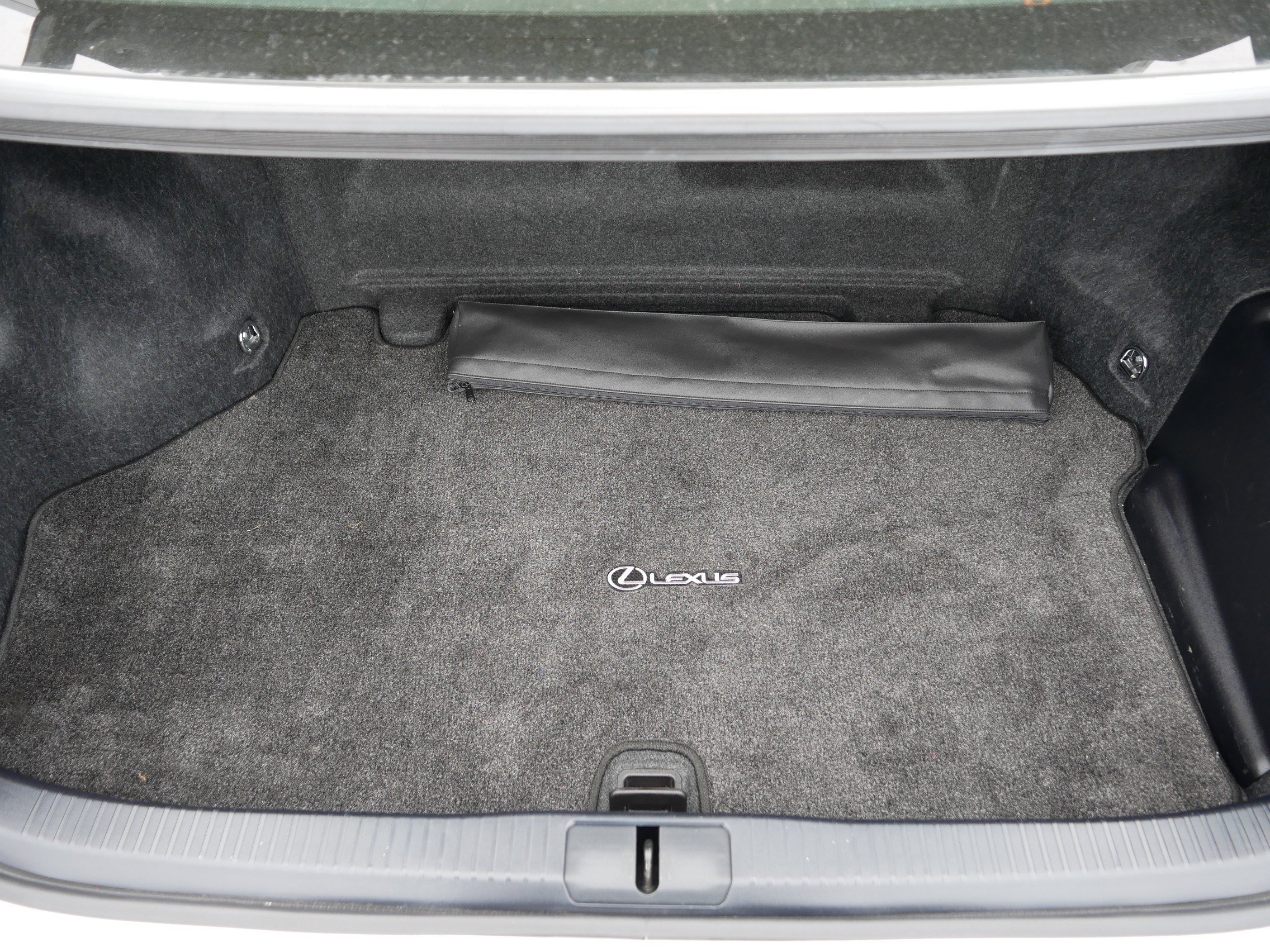 Used 2013 Lexus ES 300h w/ Luxury Pkg FWD image 18