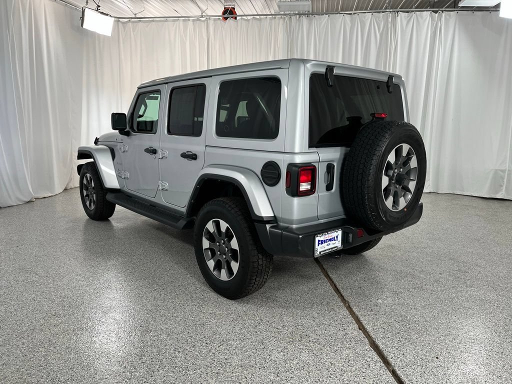 Used 2022 Jeep Wrangler Unlimited Sahara w/ Cold Weather Group AWD/4WD image 3