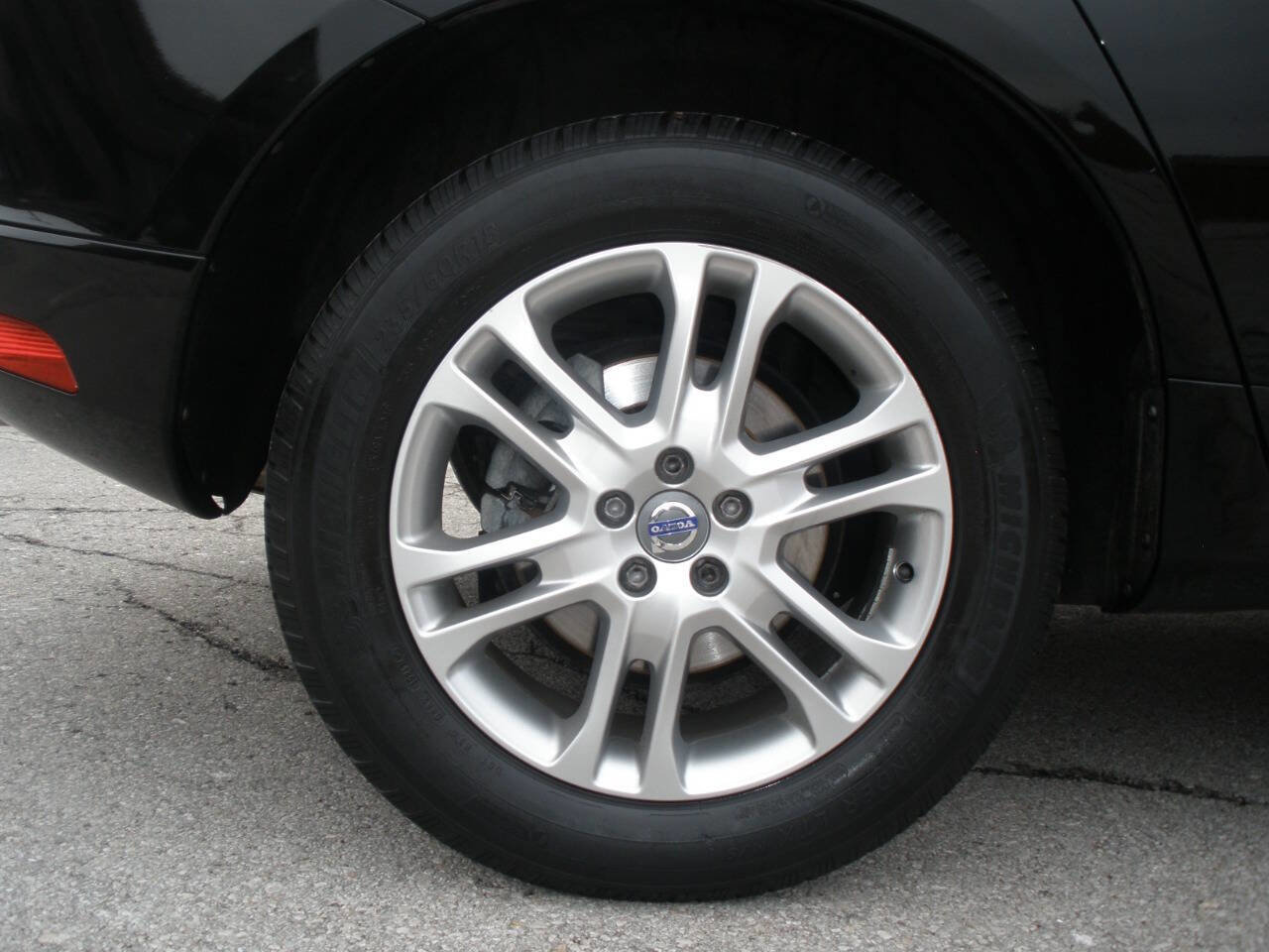 Used 2016 Volvo XC60 T5 Premier FWD image 40