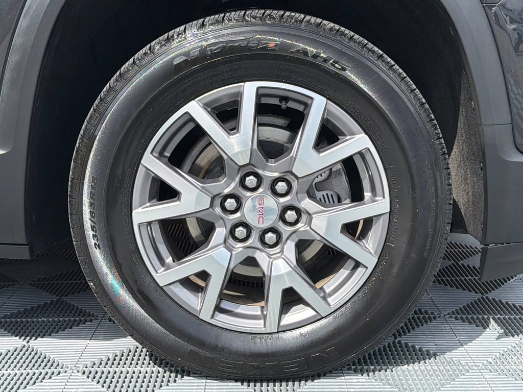 Used 2020 GMC Acadia SLT w/ Driver Alert Package II FWD image 20